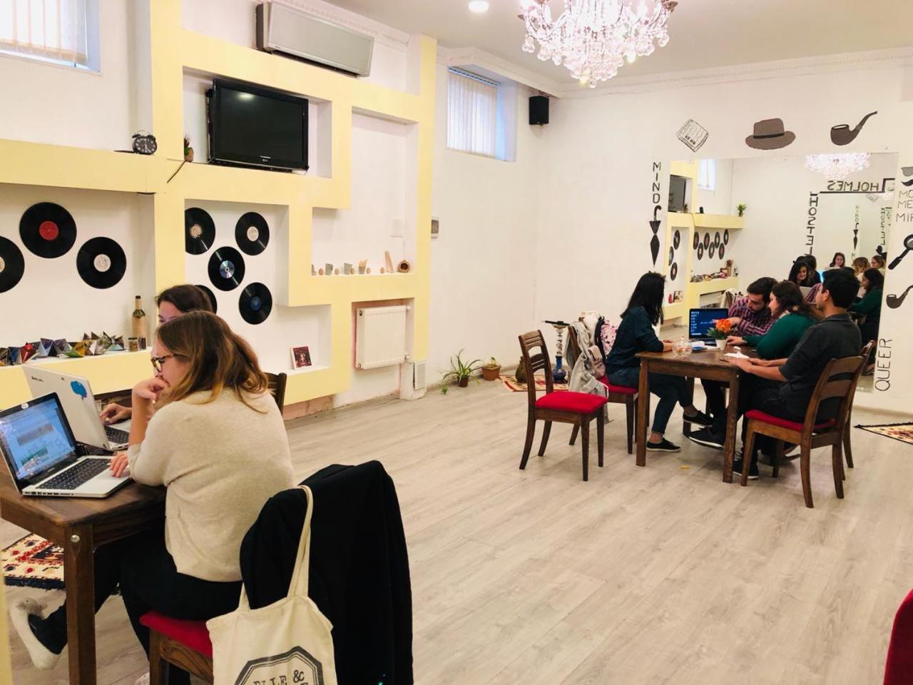 Sherlock Holmes Hostel 바쿠 외부 사진